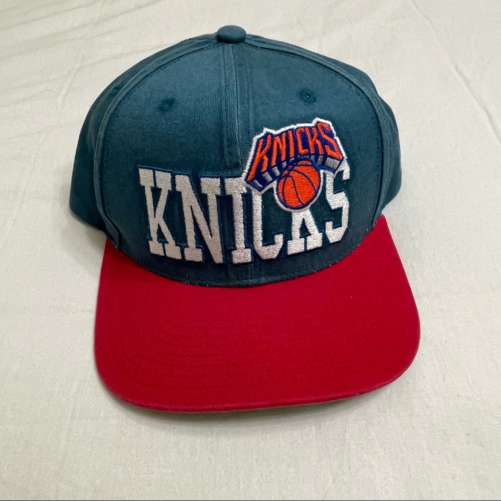 Men's Mitchell & Ness Navy New York Knicks Washed Block Snapback Hat